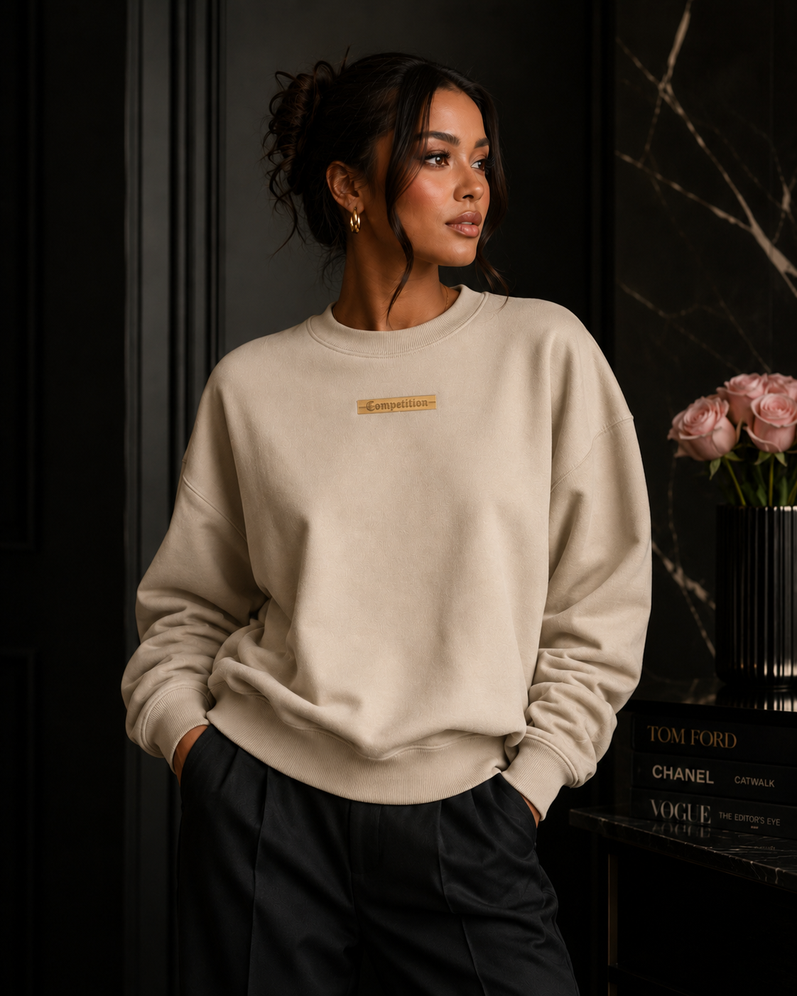 Elegant Crewneck Comp